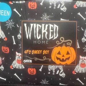 Wicked Home Halloween Costume Dogs Queen Sheet Set